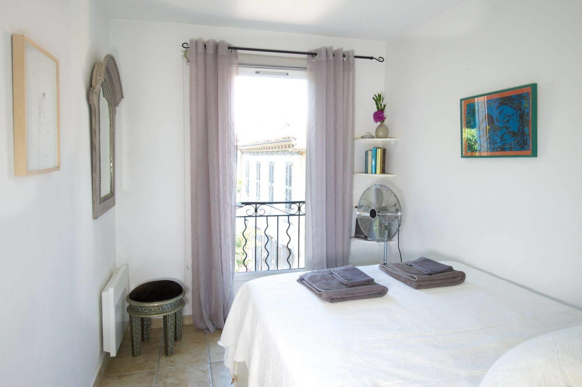 Rue Sade Bed & Breakfast Antibes Bagian luar foto