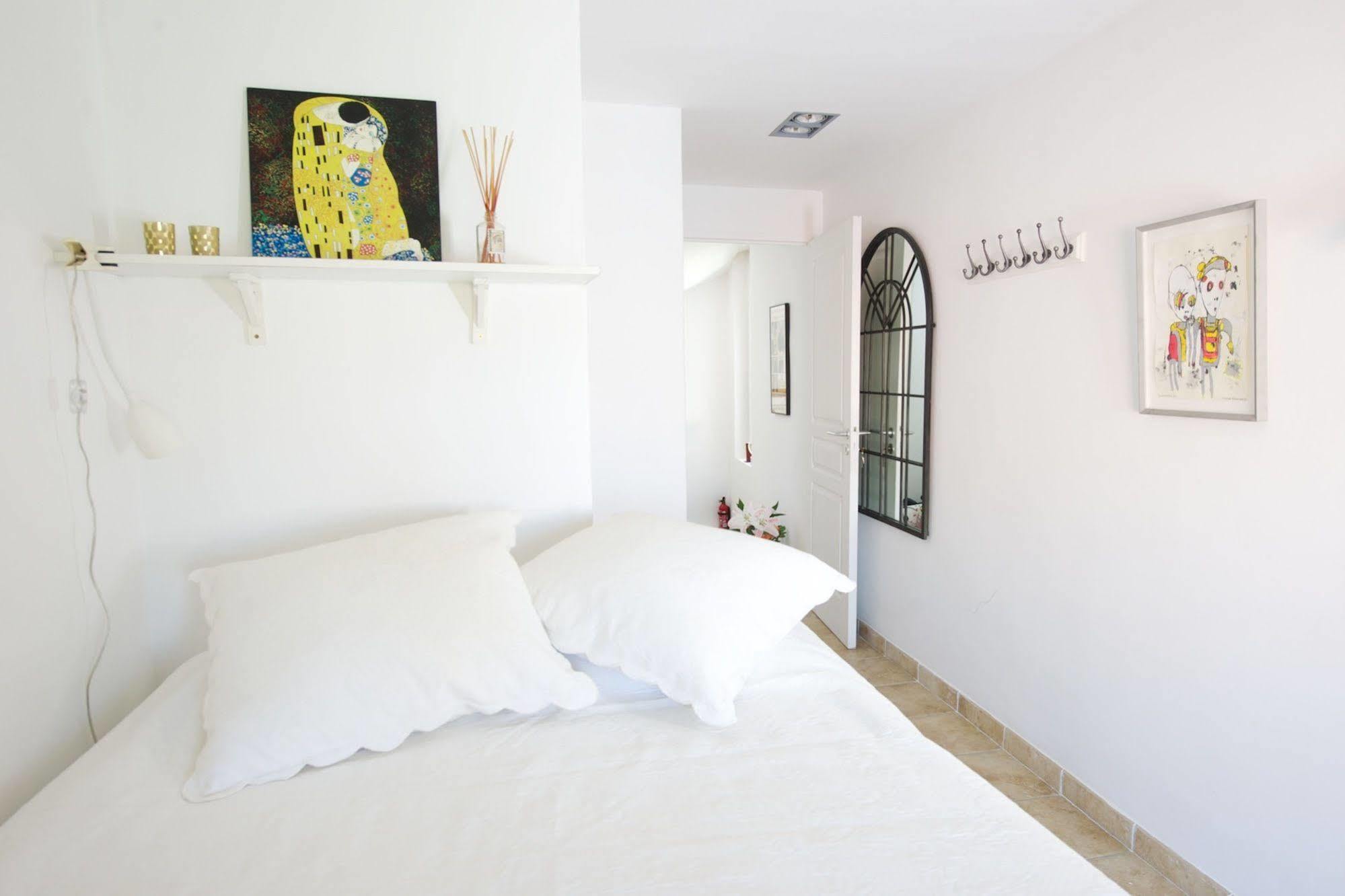 Rue Sade Bed & Breakfast Antibes Bagian luar foto