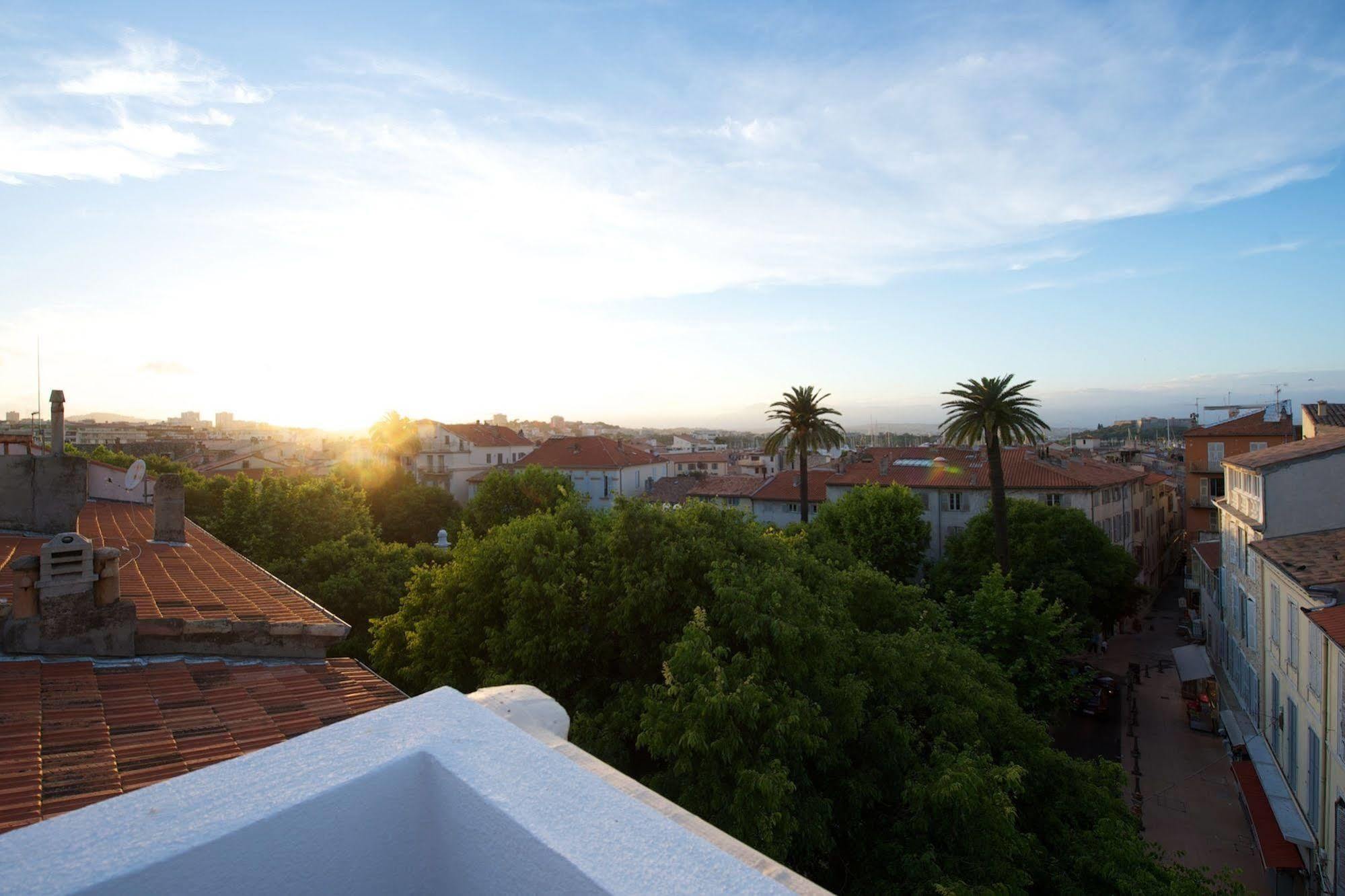 Rue Sade Bed & Breakfast Antibes Bagian luar foto